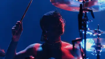 Zasłona do filmu "Twenty One Pilots: More Than We Ever Imagined" #767535