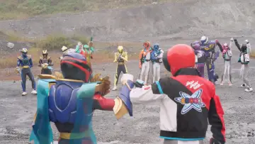 Zasłona do filmu "ナンバーワン戦隊ゴジュウジャーVSブンブンジャー" #1209285