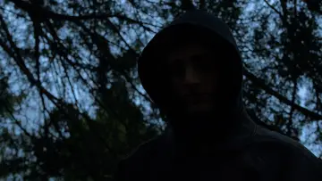 Zasłona do filmu "J