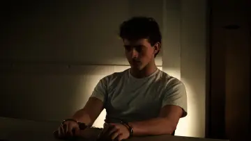 Zasłona do filmu "J