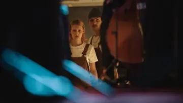 Zasłona do filmu "100 dni: Misja Zeus" #1203583