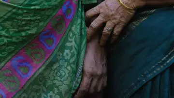 Zasłona do filmu "சிக்கலான குடும்பத்தின் உறுப்பினர்கள்" #1139396