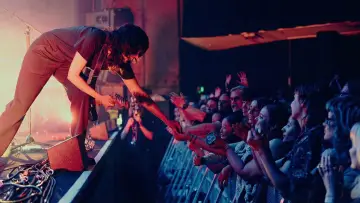Zasłona do filmu "Courtney Barnett Live in Hobart" #571480