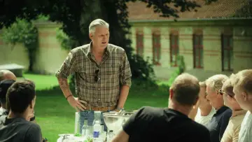 Zasłona do filmu "De gyldne generationer" #556417