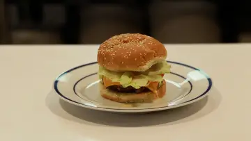 Zasłona do filmu "Hamburger Heaven" #960921
