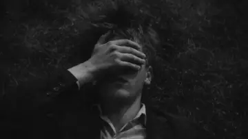 Zasłona do filmu "Yves, Who Lost Himself in a Dream." #541807