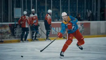 Zasłona do filmu "Powerplay - Das beste Eishockey-Team für Olympia" #545275