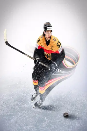 Plakat do filmu "Powerplay - Das beste Eishockey-Team für Olympia" #545287
