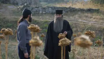 Zasłona do filmu "Άγιος Παΐσιος" #542295