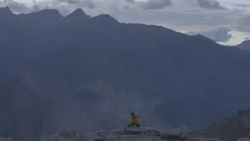 Zasłona do filmu "REO: The Dangerous Peak" #832545