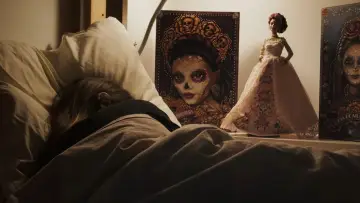 Zasłona do filmu "J