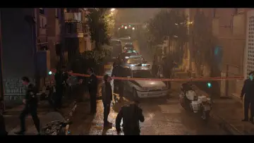Zasłona do filmu "Τελευταία κλήση" #767193