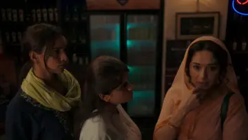 Zasłona do filmu "Maa Behen" #908948