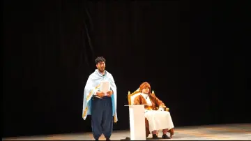 Zasłona do filmu "محكمة الأساطير" #544792