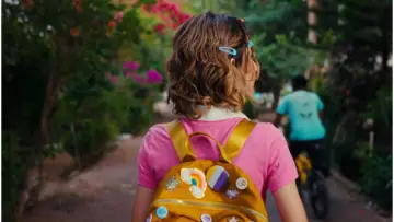 Zasłona do filmu "Flores" #1746250