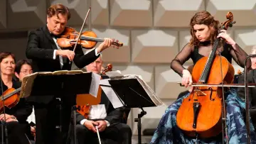Zasłona do filmu "Rheingau Musik Festival 2025 - Renaud Capuçon und Julia Hagen spielen Brahms" #1836435