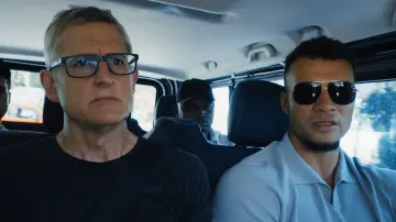 Zasłona do filmu "Louis Theroux: W głębi manosfery" #761492