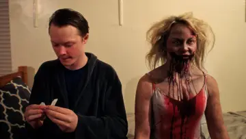 Zasłona do filmu "Dead Roommate" #822292