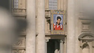 Zasłona do filmu "Carlo Acutis: The Millennial Saint" #1848575