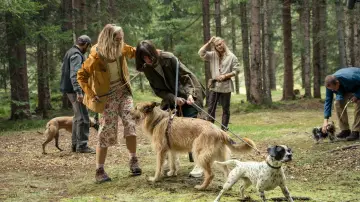 Zasłona do filmu "Jedz, módl się, szczekaj" #1533862