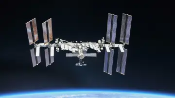 Zasłona do filmu "La Station spatiale internationale - Missions à haut risque" #745995