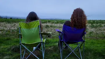 Zasłona do filmu "Dreams, Confessions and The End Of The World" #772859