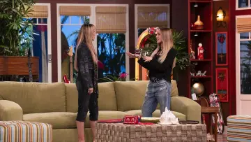 Zasłona do filmu "Hannah Montana: 20 lat później" #795977