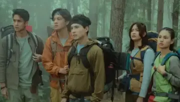 Zasłona do filmu "Petaka Gunung Welirang" #926723
