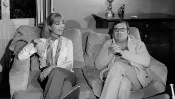 Zasłona do filmu "Stéphane Audran, la complice de Chabrol" #794250