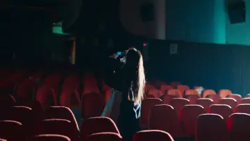 Zasłona do filmu "극장에 두고 온 것들" #1779947