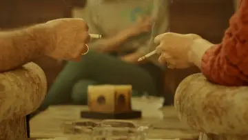 Zasłona do filmu "Βρώμα" #822167