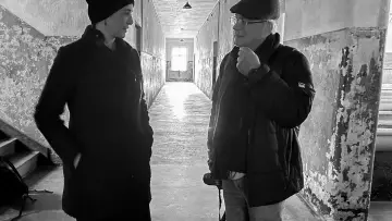 Zasłona do filmu "Πες μου" #825180
