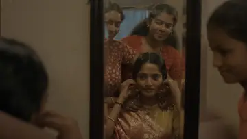 Zasłona do filmu "நீளிரா" #1656115