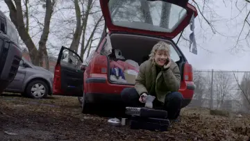 Zasłona do filmu "Fake It Till You Break Shit" #1862569