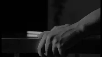 Zasłona do filmu "Please Hold On" #777664