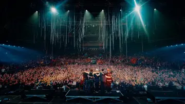Zasłona do filmu "Landmvrks au Zénith de Paris" #1142200