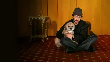 Zasłona do filmu "Ramy Youssef: In Love" #857629