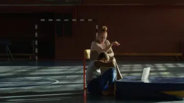 Zasłona do filmu "Body in Plural" #850650