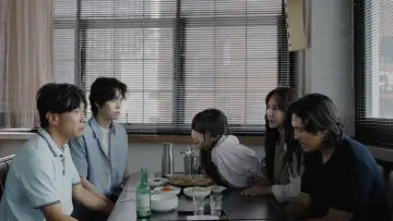 Zasłona do filmu "남겨진" #801098
