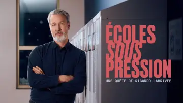Zasłona do filmu "Écoles sous pression une quête de Ricardo Larrivée" #788311