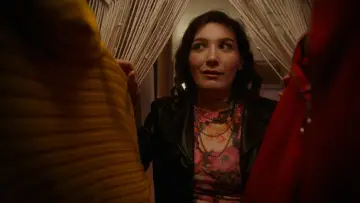 Zasłona do filmu "Sam Wants Her Sweater Back" #778086