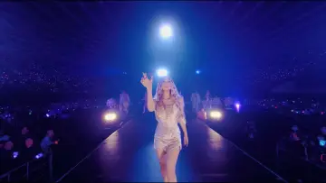 Zasłona do filmu "KODA KUMI 25th ANNIVERSARY TOUR 2025 -De CODE-" #794916