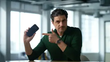 Zasłona do filmu "Is Your Smartphone Spying On You?" #795273