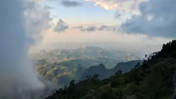 Zasłona do filmu "Le royaume des nuages" #800275