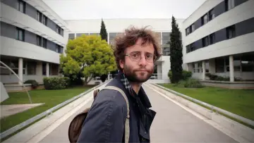 Zasłona do filmu "Toubib, 12 années dans la vie d