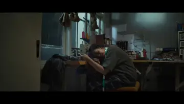 Zasłona do filmu "Terpaut Janji Kecil" #800930