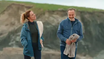 Zasłona do filmu "Rosamunde Pilcher: Wo Liebe aufhört und wo sie beginnt" #1183674