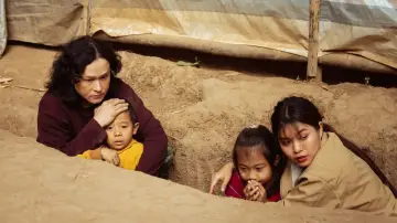 ပြုံးပြုံးလေး