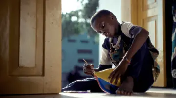 Zasłona do filmu "Echoes of Lamu" #979783