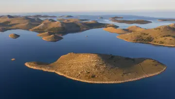 Zasłona do filmu "Croatias Coast - Endless and Wild" #1195131
